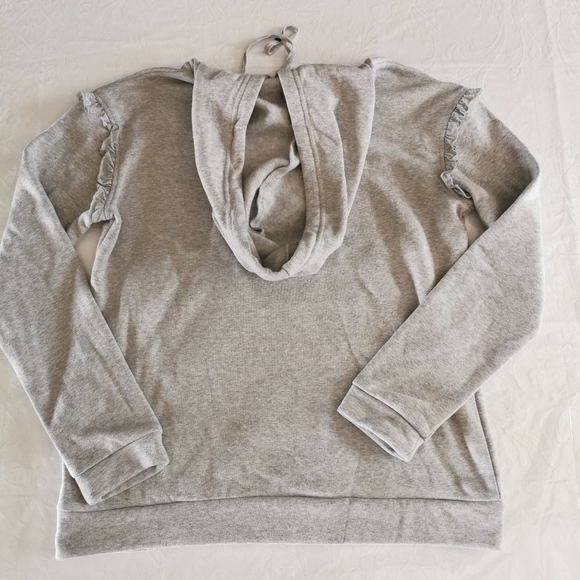 Make+Model Gray Ruffle Hooded Sweatshirt Size Med - Picture 4 of 9